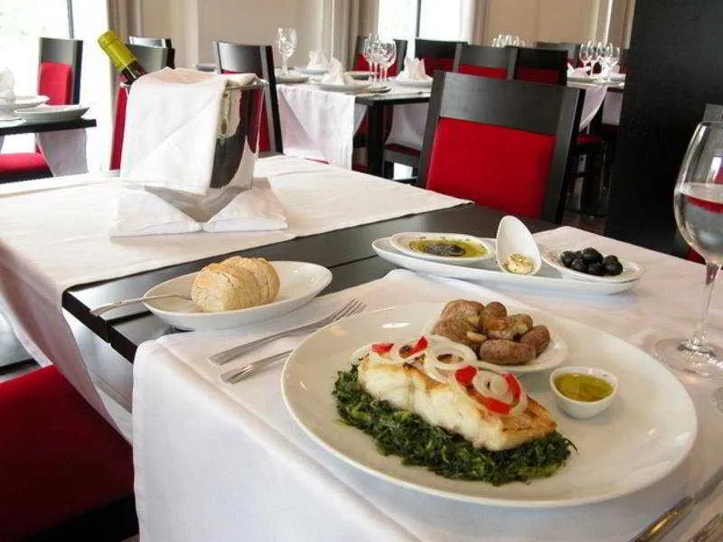 Restaurant, Paredes Hotel Apartamento, Porto