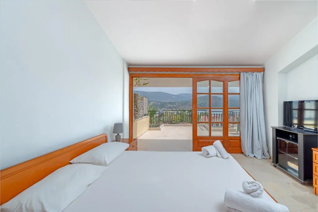 APARTMENT ONE BED Room, Europe Hotel, Kefallinia