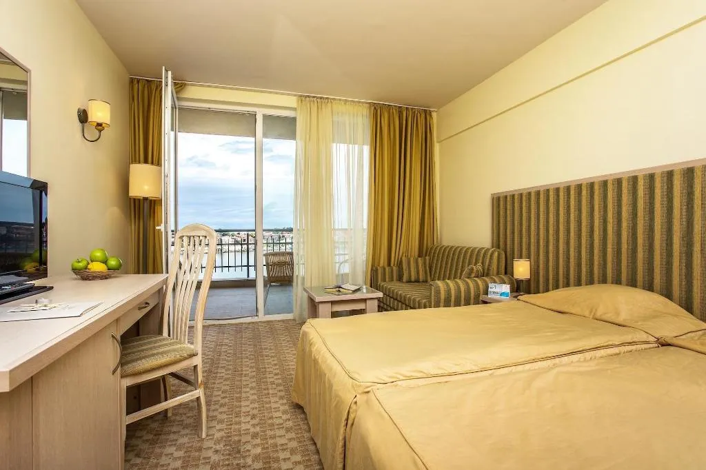 Room, Coral, Bourgas