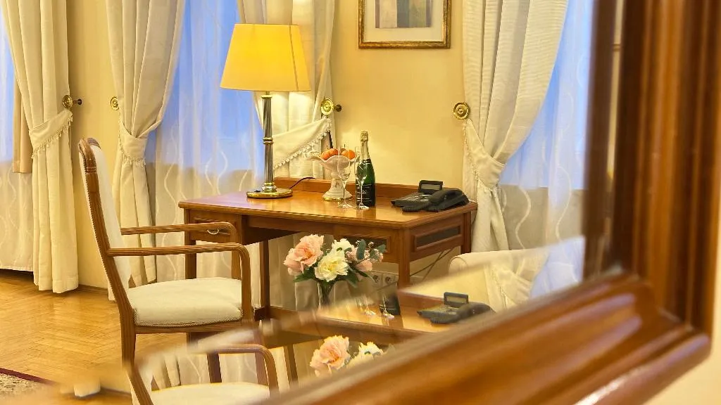 JUNIOR SUITE BASIC Room, Fleur De Lis Hotel, Prague