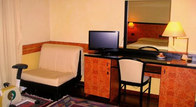 TWIN STANDARD Room, Park Hotel Villa Leon d'Oro, Venice