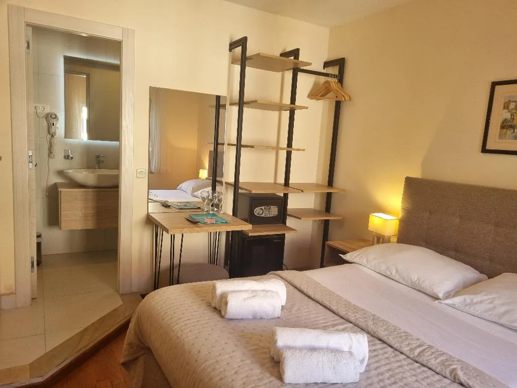 DOUBLE ECONOMY Room, Villa Daniela, Split