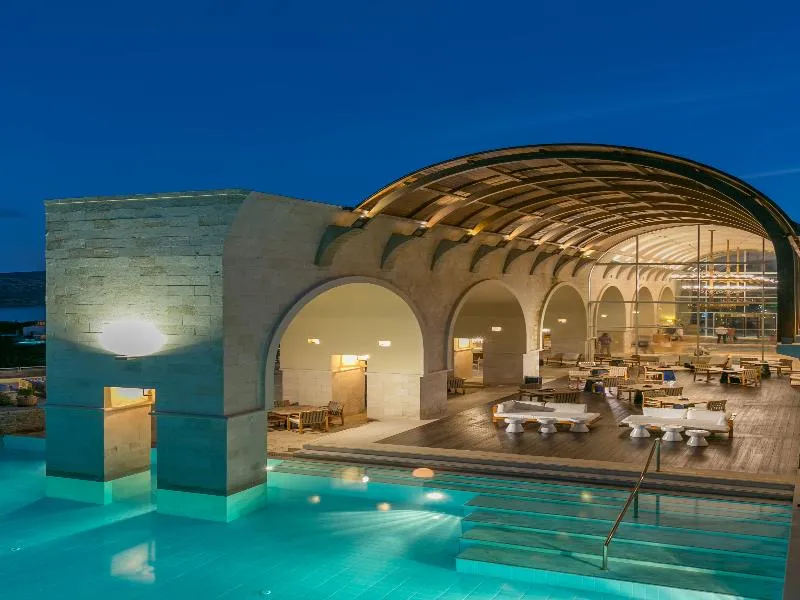 Bar, Phaea Blue, a member of SLH, Crete