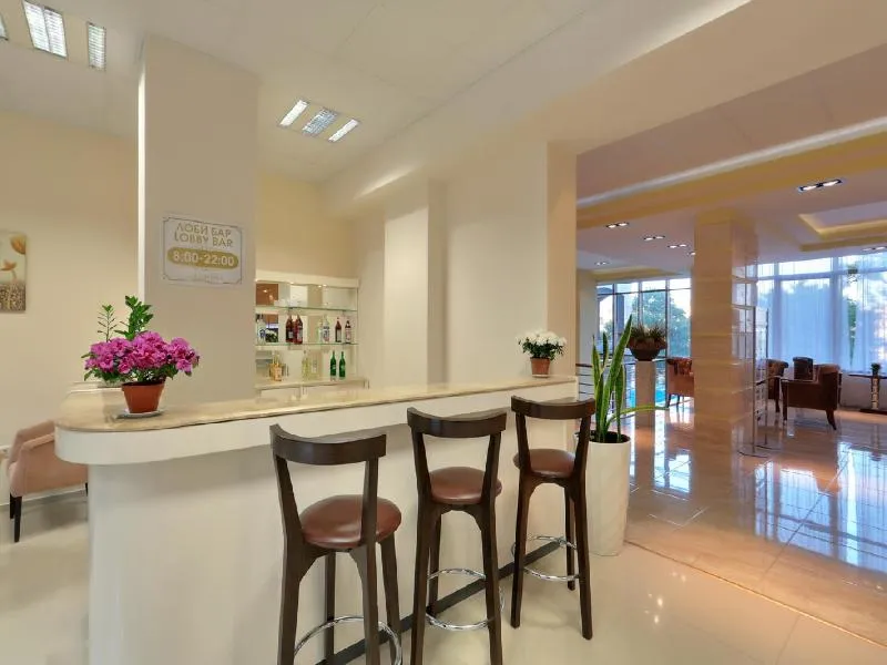 Bar, Golden Line, Varna