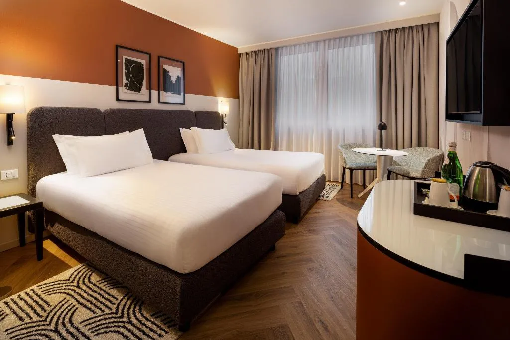 TWIN STANDARD Room, Crowne Plaza Padova, Venice