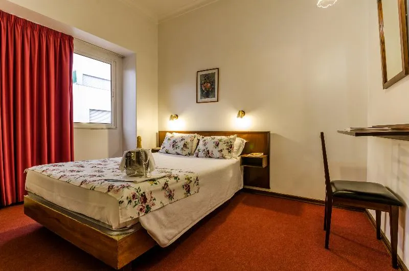 SINGLE STANDARD Room, Praia do Sol, Lisbon