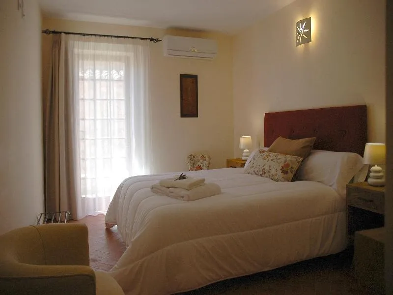 Room, Asis de Marratxinet, Majorca