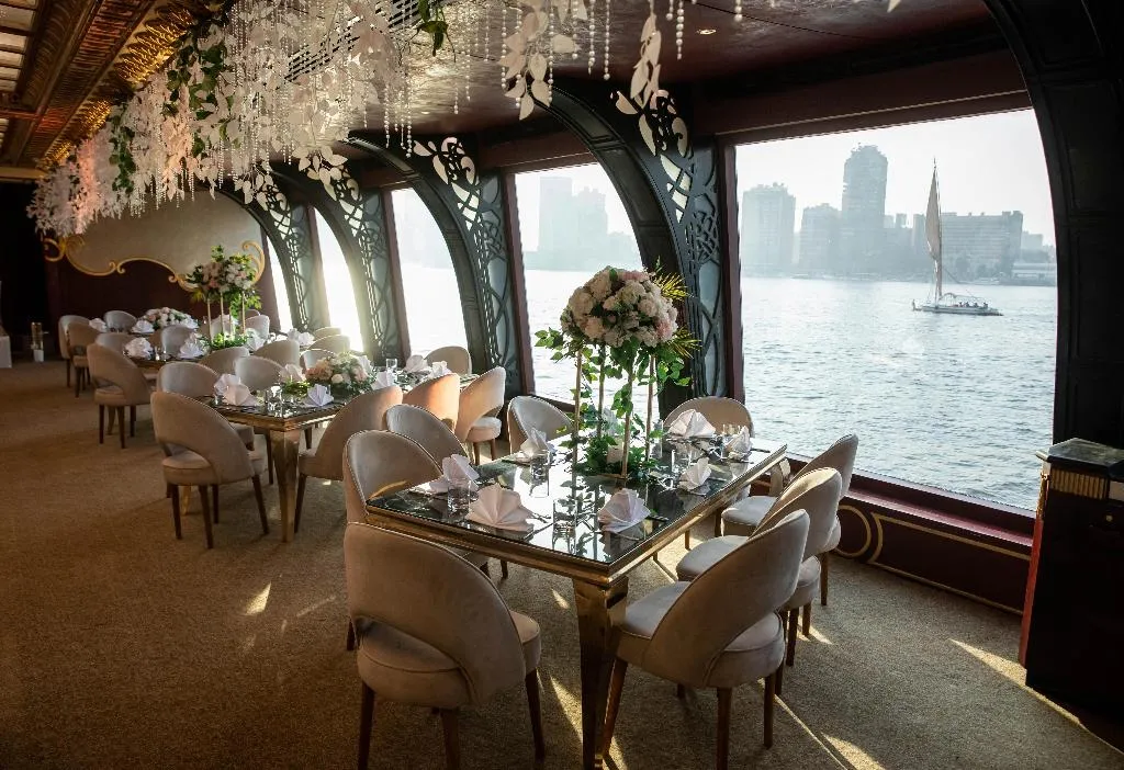 Restaurant, Hilton Cairo Grand Nile, Cairo