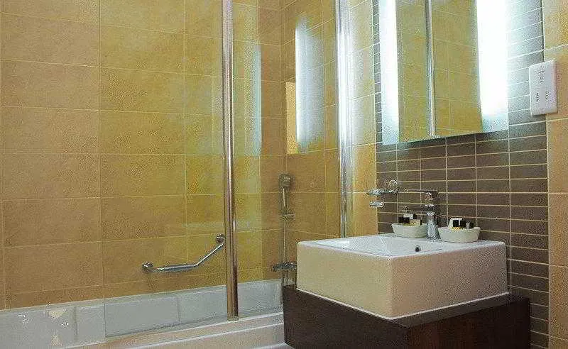 Room, Labranda Rocca Nettuno Suites, Malta