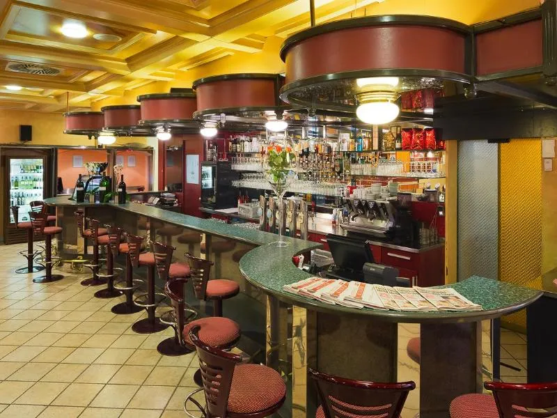 Bar, Vienna Sporthotel, Vienna