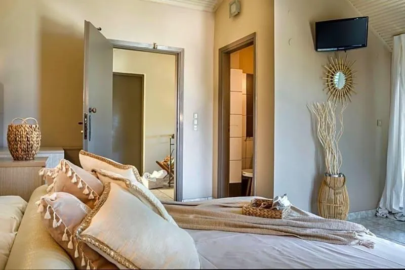 Lobby, Captain House, Kefallinia