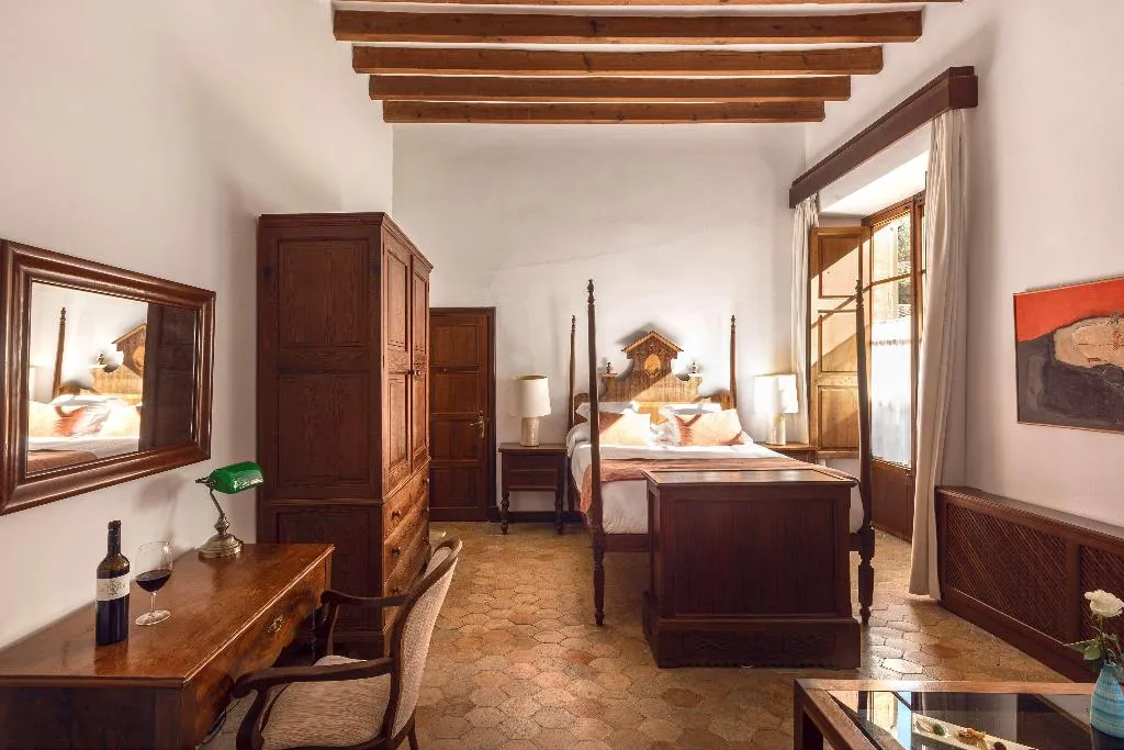 DOUBLE CLASSIC Room, La Residencia, A Belmond Hotel, Mallorca, Majorca