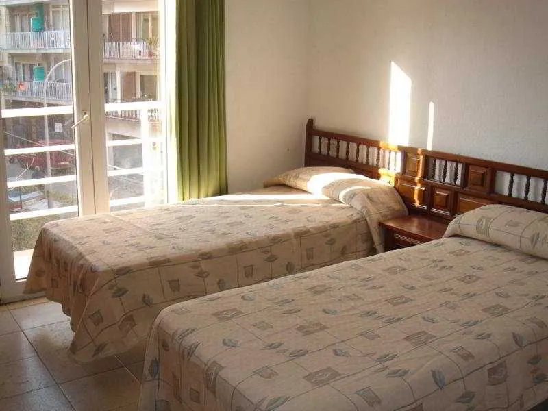 Room, Semaforo, Costa Brava