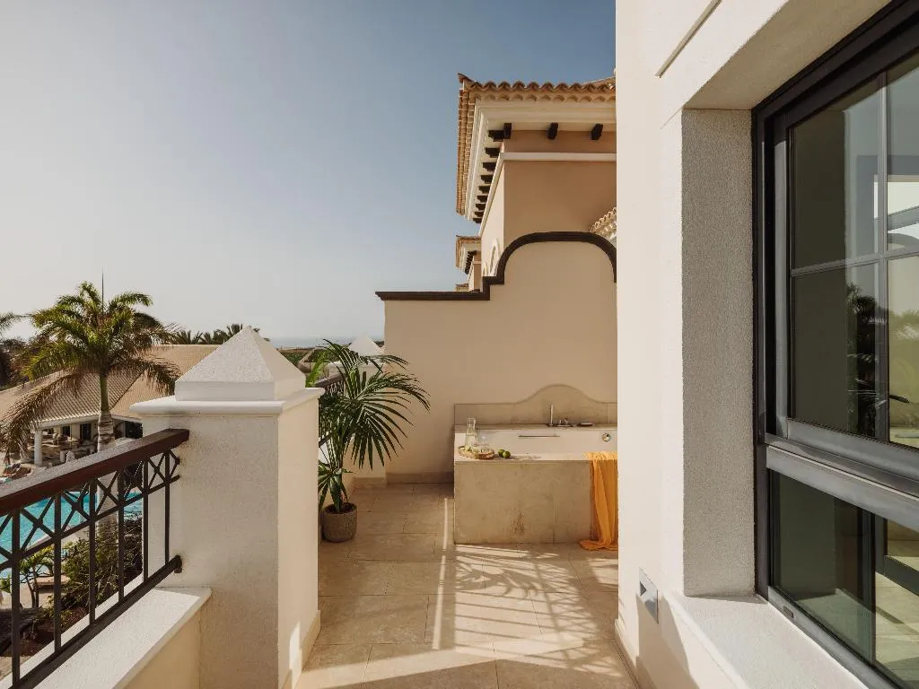 JUNIOR SUITE OCEAN VIEW Room, Gran Melia Palacio de Isora, Tenerife