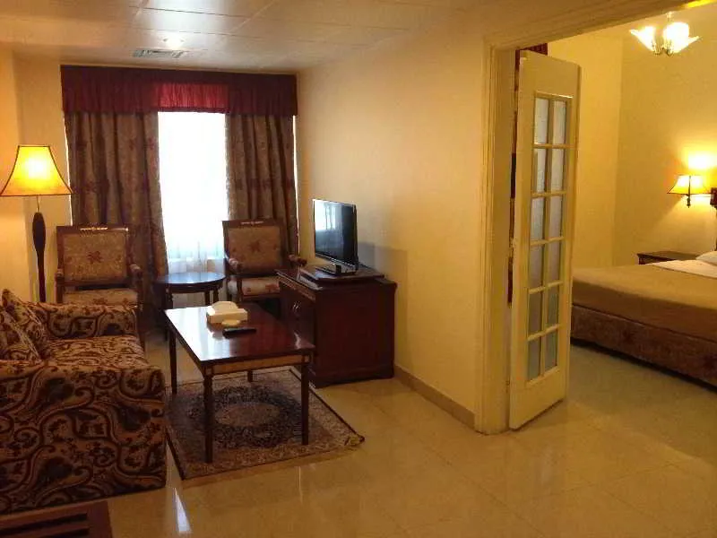 Room, Nihal, Dubai