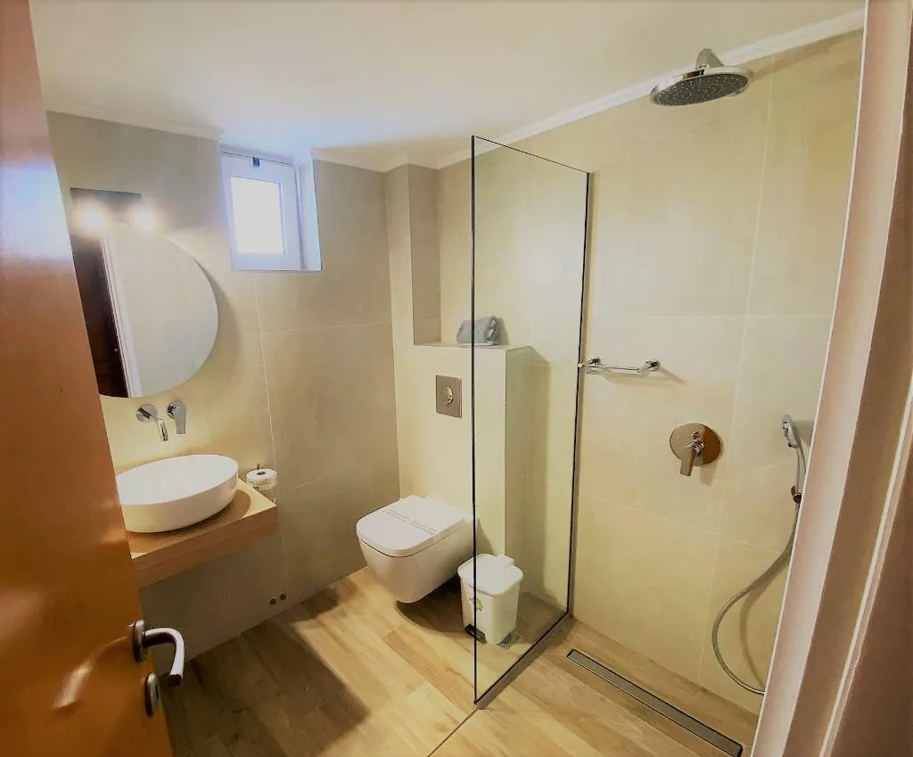 FAMILY ROOM TWO BEDROOMS ONE BATHROOM Room, Castro Hotel, Crete