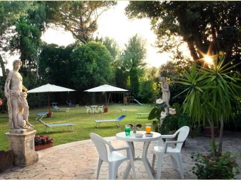 General view, Hotel Romulus, Rome