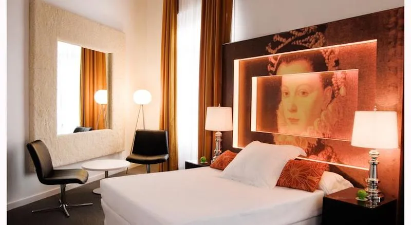 DOUBLE SINGLE USE STANDARD Room, Libere Madrid Palacio Real, Madrid
