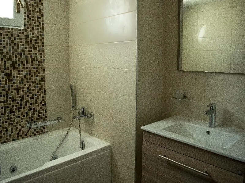 Room, Nine Muses, Crete