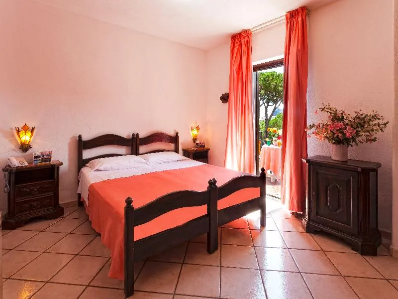 Room, Terme San Valentino, Naples