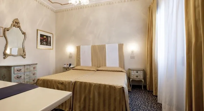 SINGLE STANDARD Room, Principe, Venice