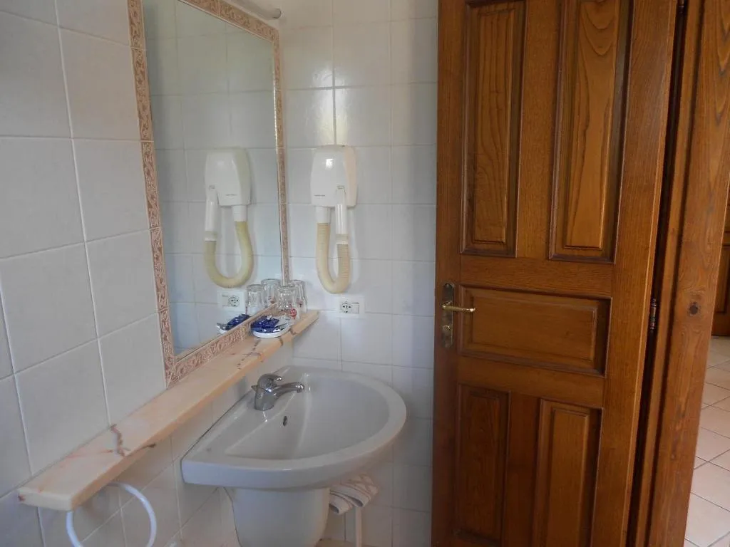 Double or Twin ECONOMY Room, Villa Angela Terme, Naples