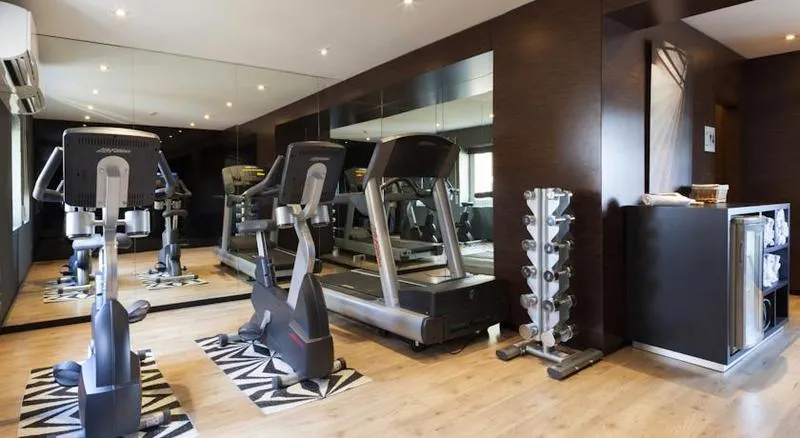 Sports and Entertainment, AC Madrid Carlton, Madrid