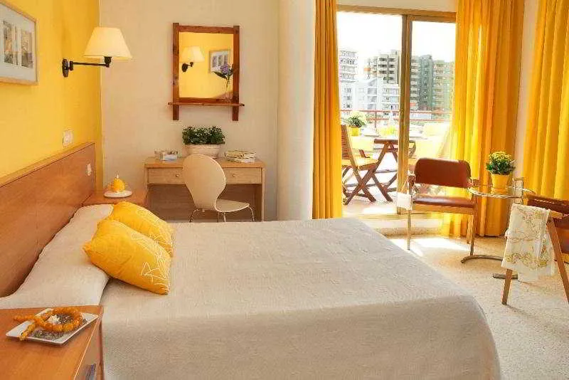 Room, Bulevard, Costa Brava