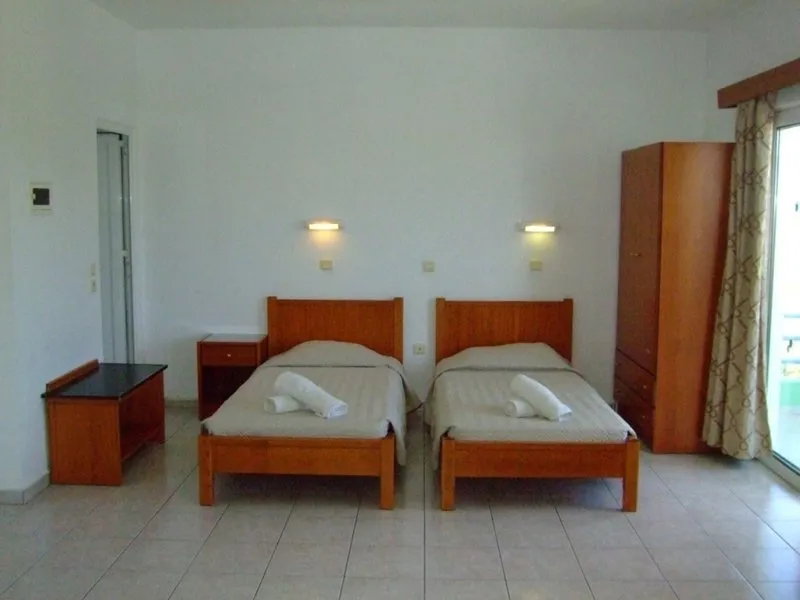 STUDIO CAPACITY 4 Room, Millenium Studios, Rhodes