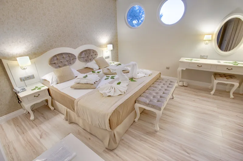SUITE WITH JACUZZI Room, The Pine Hill Hotel & Suites, Dalaman