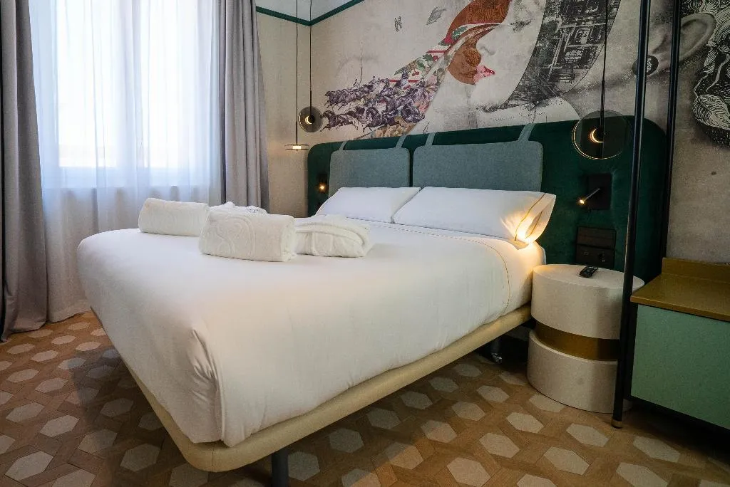 SUITE STANDARD Room, SmartRental Collection Gran Vía Capital, Madrid