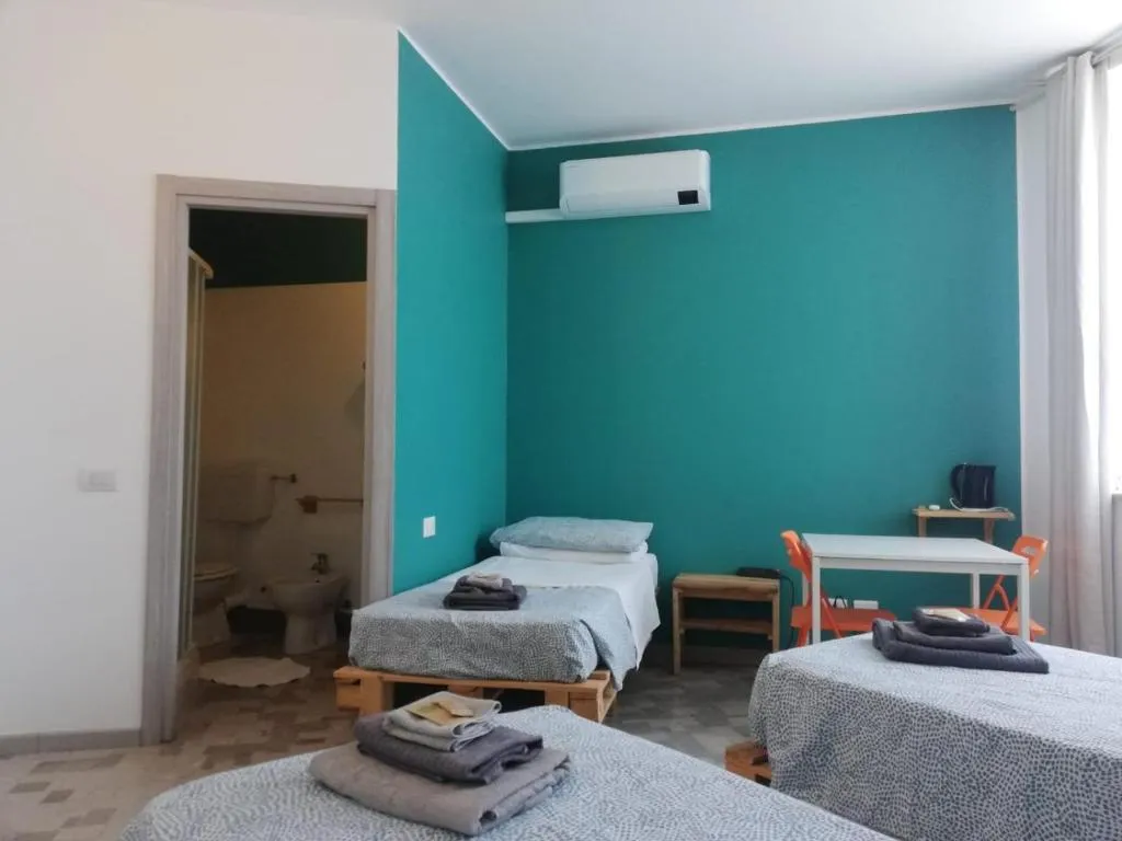 TRIPLE STANDARD Room, Woodhouse Hotel, Milan