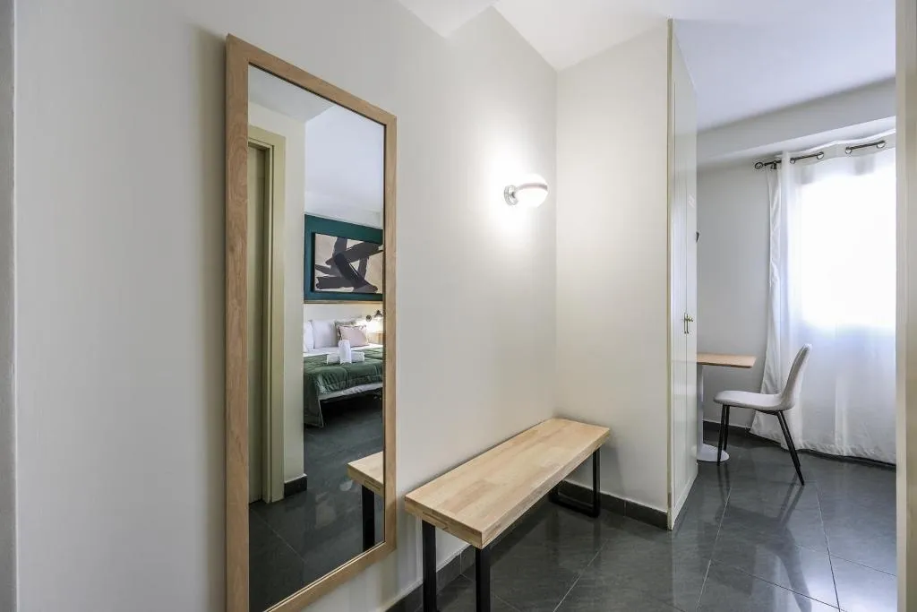 General view, Lusso Velilla, Madrid