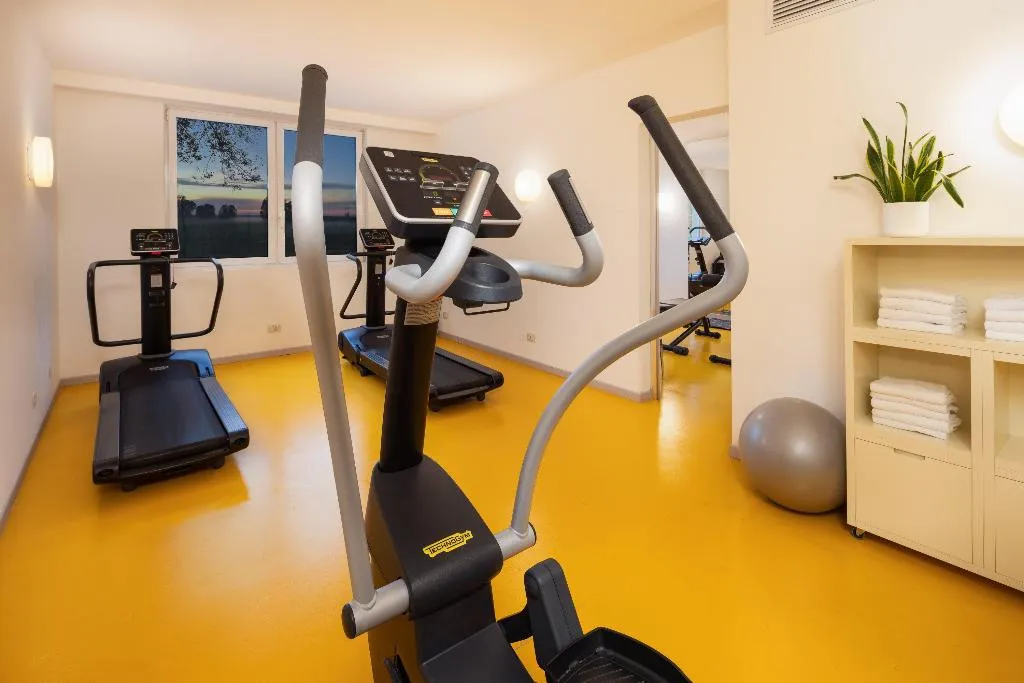 Sports and Entertainment, Crowne Plaza Padova, Venice
