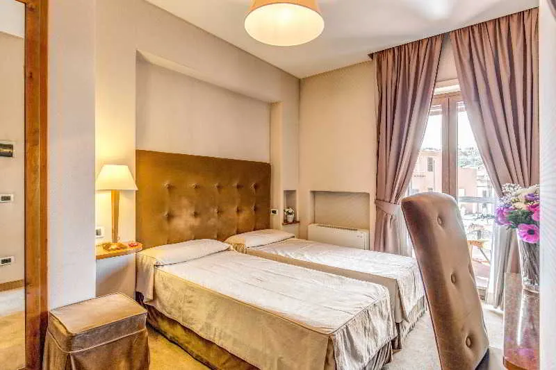 TWIN STANDARD Room, Farnesina, Rome
