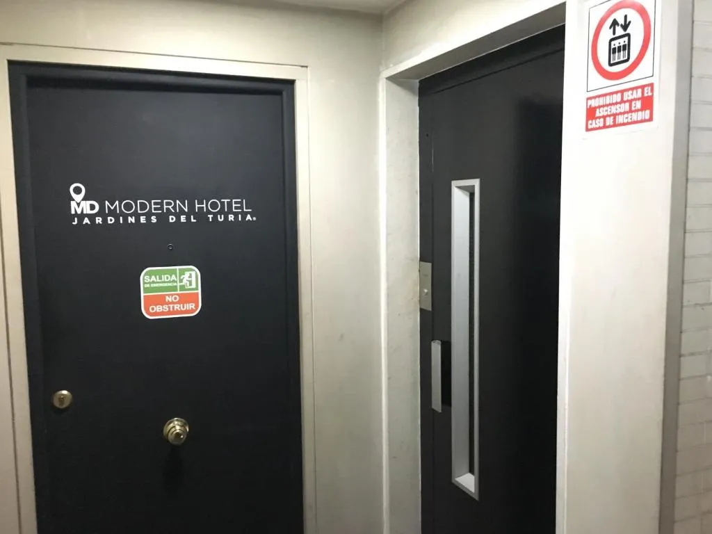 DOUBLE STANDARD Room, B&B Mare de Deu Jardines del Turia, Valencia