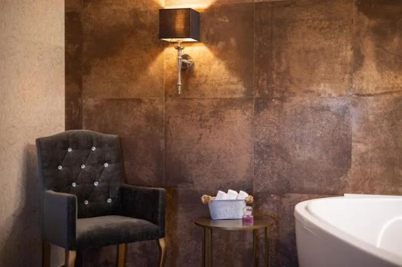 SUITE DELUXE Room, Pytloun Chateau Hotel Ctenice, Prague