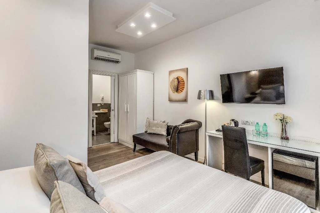 DOUBLE CLASSIC Room, Sorrento City, Naples