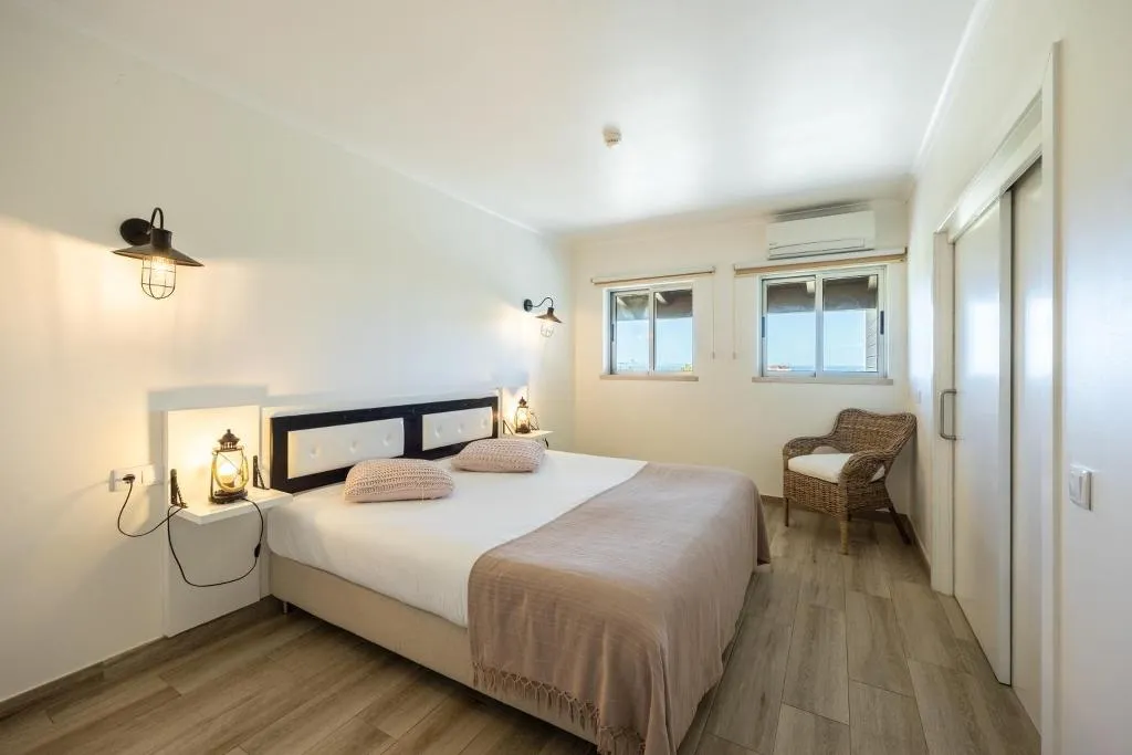 APARTMENT ONE BEDROOM WITH VIEWS Room, Pontalaia, Algarve