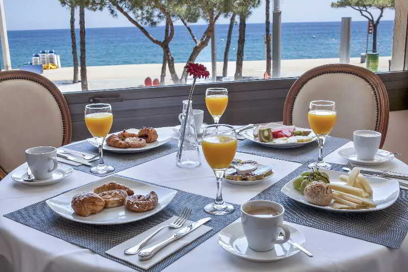 Restaurant, Columbus, Costa Brava