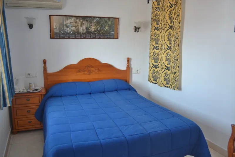 DOUBLE SINGLE USE STANDARD Room, Hostal Dianes, Costa Del Sol