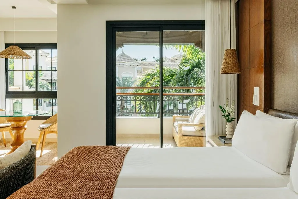 Double or Twin SIDE SEA VIEW Room, Gran Melia Palacio de Isora, Tenerife