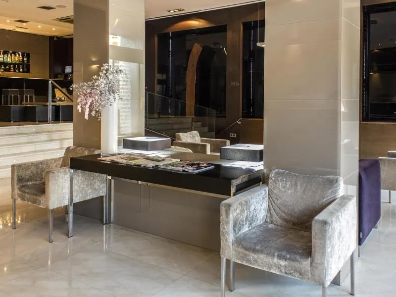 Lobby, Zenit Valencia, Valencia
