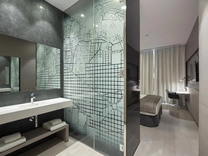 DOUBLE BASIC Room, Negresco Princess, Barcelona