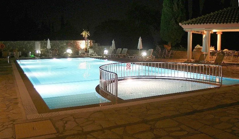Pool, Jason, Corfu
