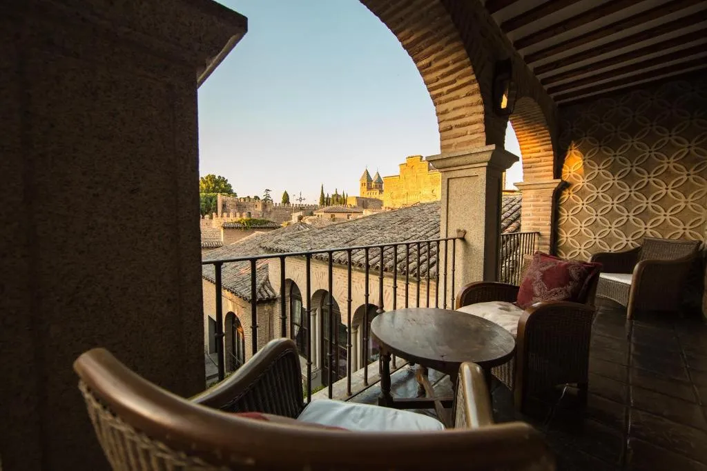 SUITE KING SIZE BED Room, Hacienda del Cardenal, Madrid