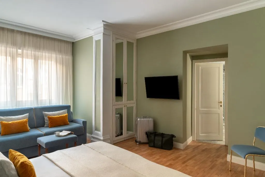JUNIOR SUITE CLASSIC Room, HC Palazzo dei Cardinali, Rome