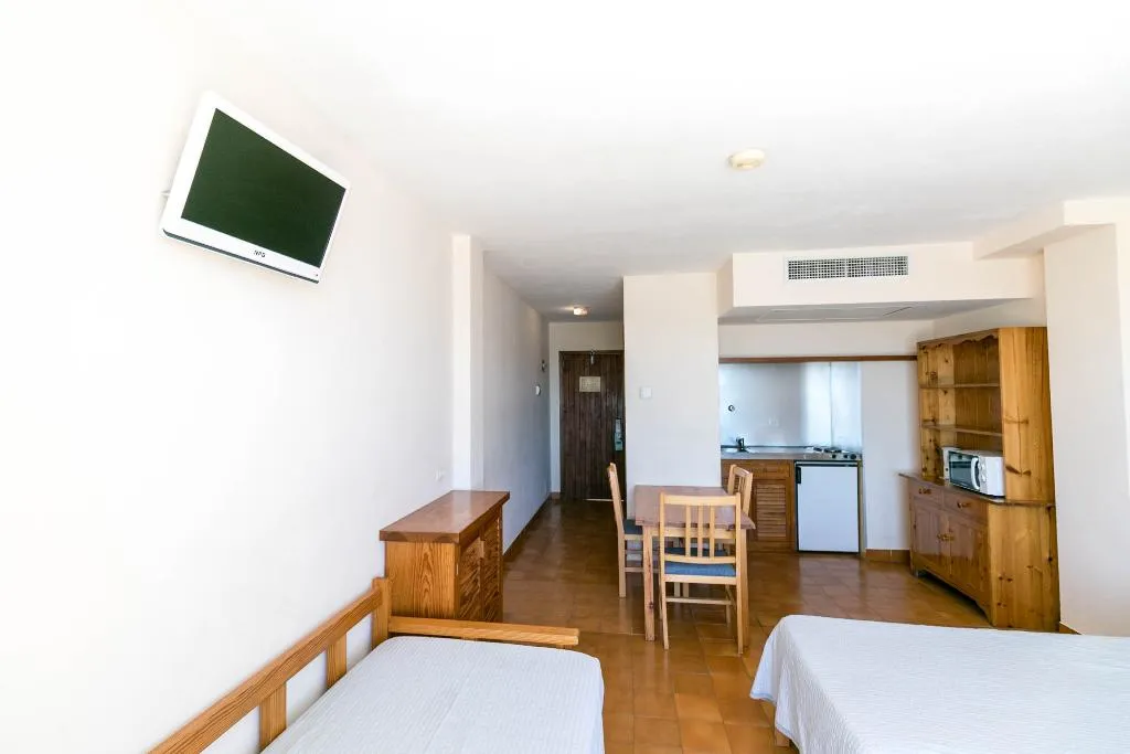 STUDIO CAPACITY 3 Room, The White Apartments by Ibiza Feeling, Ibiza