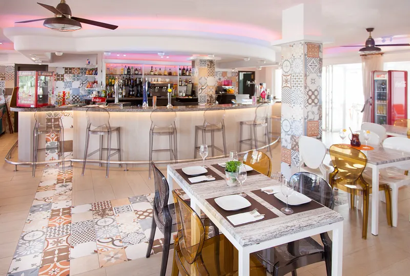 Restaurant, Oasis Sa Tanca Apartamentos, Ibiza