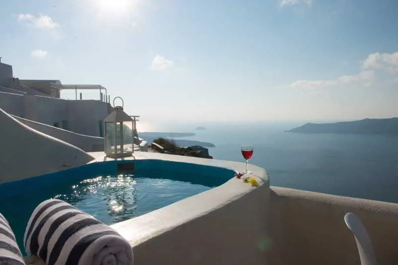 JUNIOR SUITE WITH JACUZZI Room, Dreaming View Suites, Santorini